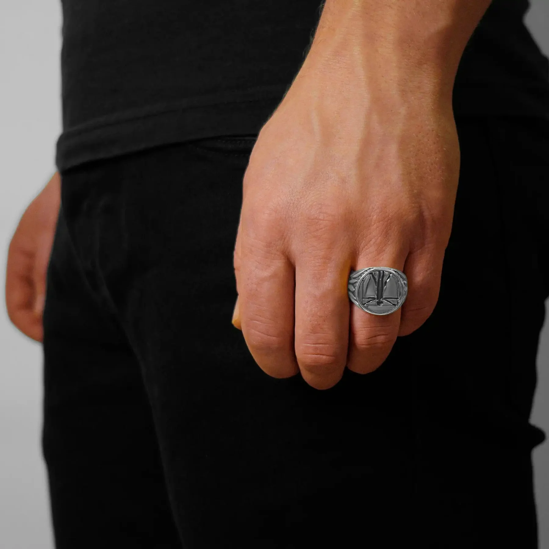 Silver vitruvian man ring