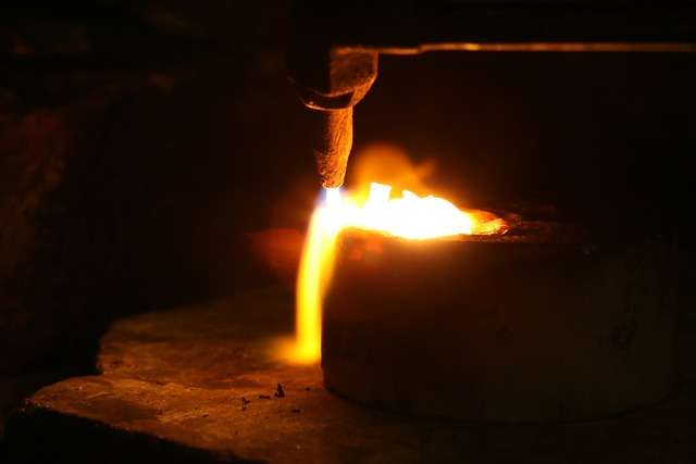 How Much Does It Cost to Put Ashes in a Necklace? - The Price of a Necklace With Ashes 3 precious metal