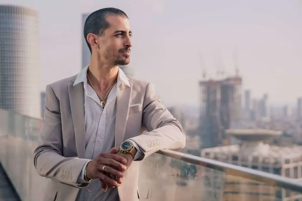 how to use cufflinks on a shirt with buttons