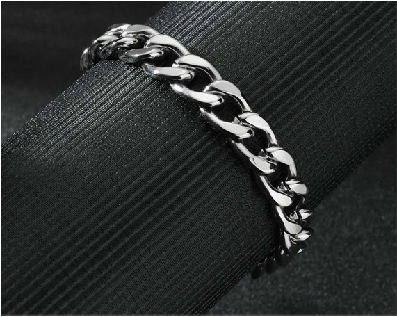 A Step-by-Step Guide on How to Clean Silver Chain With Vinegar: Soak, Scrub, Sparkle 2 how to clean silver chain with vinegar