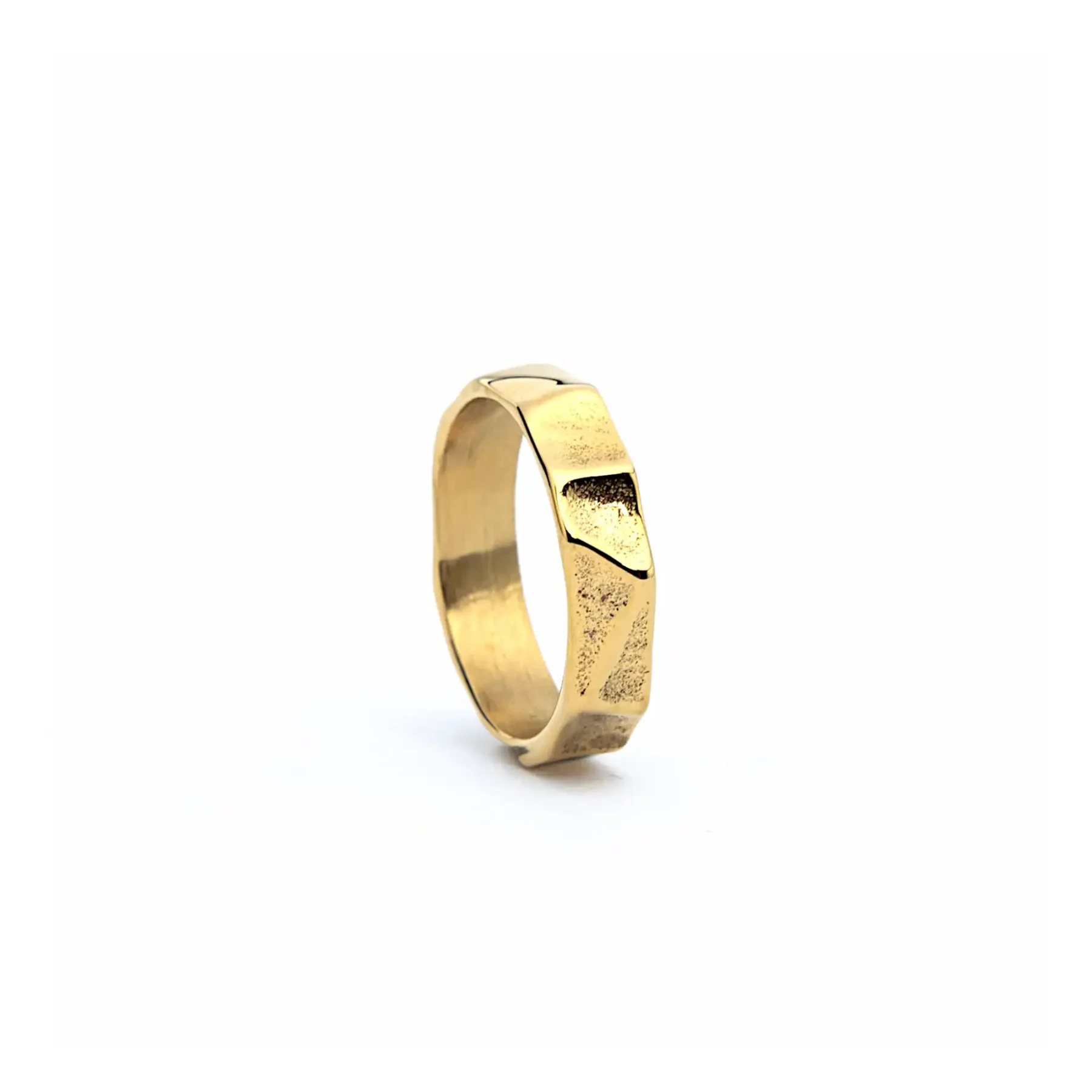 textured gold ring