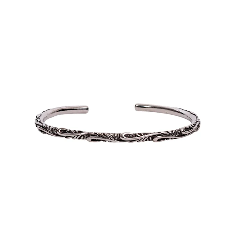 Acanthus cuff bangle