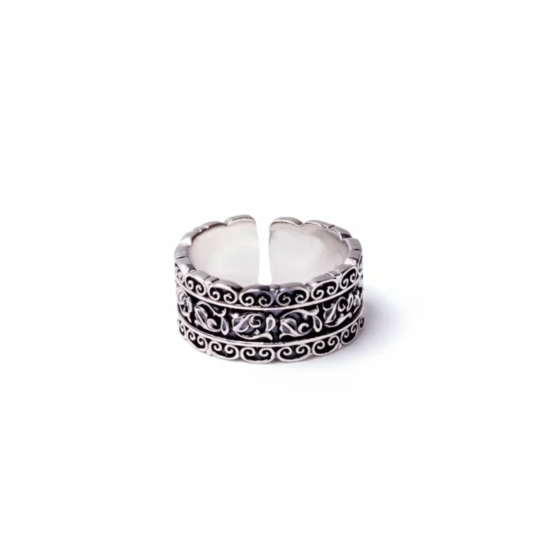 Ancient Acanthus ring