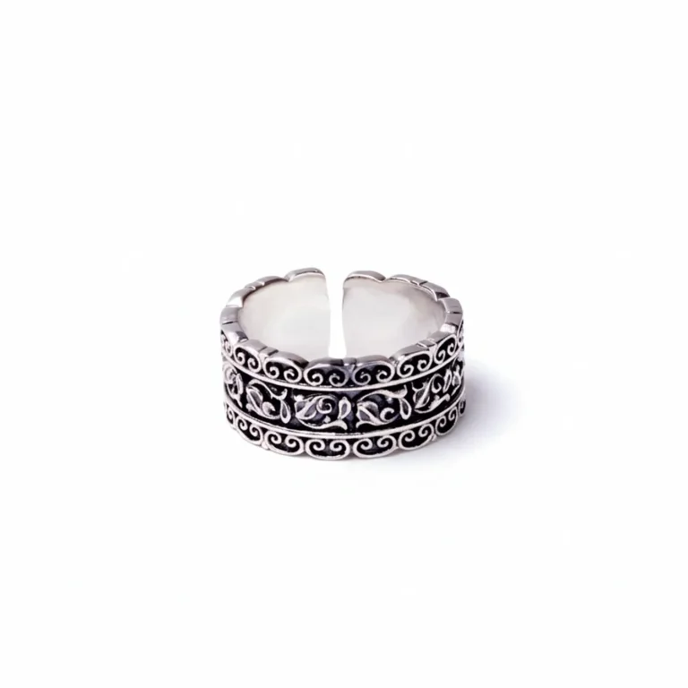 Ancient Acanthus ring